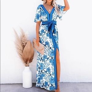 NWOT VICI Reanna Floral Slit Maxi Dress